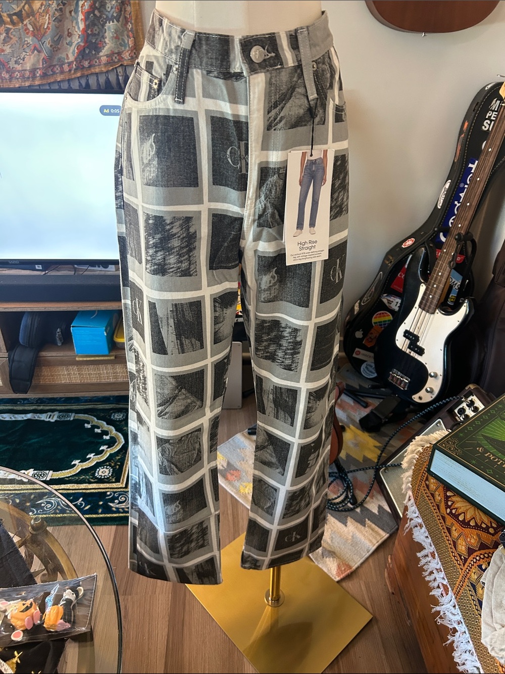 Calvin Klein High-Rise Straight Graphic Jeans